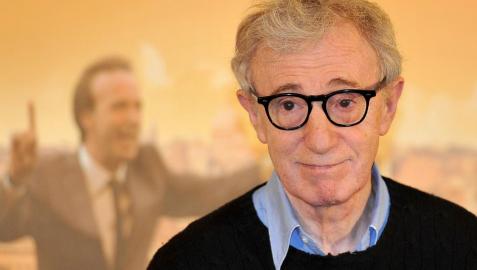 Woody Allen presenta