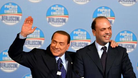 Berlusconi, traicionado desde el interior de su propio partido