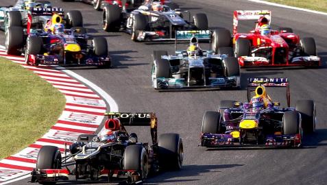 GP de Japón de Fórmula 1_19 Imágenes del Gran Premio de F1 de Japón 2013, disputado en el circuito de Suzuka y con victoria final del alemán de Red Bull Sebastian Vettel.