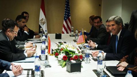 Kerry visita Egipto, la primera de un alto cargo de EE UU tras caer Mursi