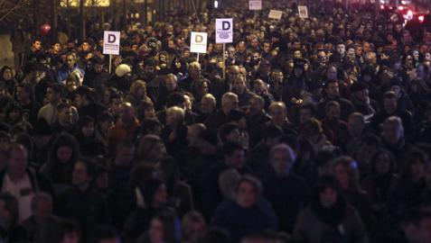 Miles de personas se manifestaron en defensa del modelo educativo D.
