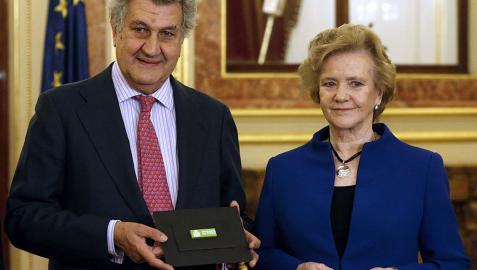 Las quejas a la Defensora del Pueblo descienden un 88% en el último año