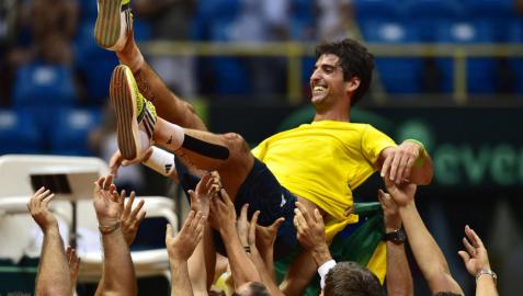 España cae (3-1) ante Brasil y abandona la elite en la Copa Davis