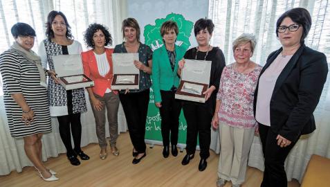 Una peluquería abierta en 1923 recibe el premio Mujer Rural 2014