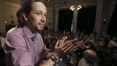 El líder de Podemos, Pablo Iglesias, durante la presentación de su libro 'Disputar la democracia'.