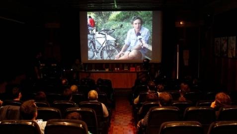 Salesianos homenajea la solidaridad de un 'biciclown'