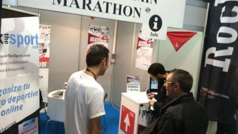 Vista del 'stand' de la San Fermín Marathon en Valencia