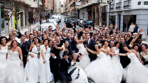 Las parejas participantes en el evento.