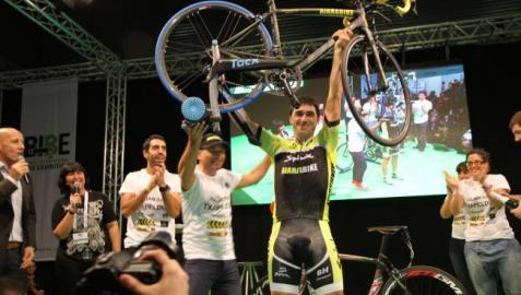 Julián Sanz, tras batir el récord Guinness
