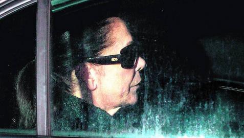La tonadillera Isabel Pantoja, condenada a dos años de prisión por blanqueo de capitales, ha entrado hoy a las 8 horas en la cárcel sevillana de Alcalá de Guadaira.