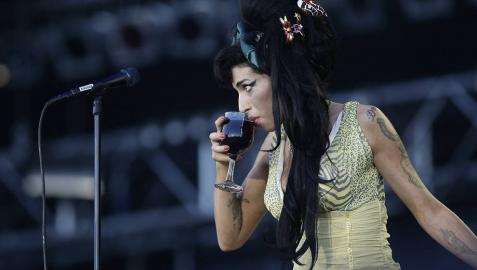 La familia de Amy Winehouse censura un documental