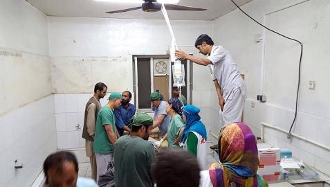 El Gobierno afgano confirmó este sábado que las fuerzas estadounidenses bombardearon esta madrugada un hospital de Médicos Sin Fronteras (MSF) en la ciudad de Kunduz (norte), donde al menos 9 personas murieron y otras 37 resultaron heridas.