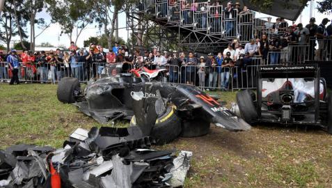 Rosberg primer líder y Alonso vuelve a nacer en Australia