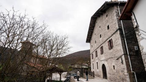 La casa 'Itxasonea', situada en Muskitz, en el valle de Imotz, y que fue rehabilitada por el ayuntamiento.