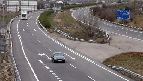 Fomento bajará el peaje de algunas autopistas en horas de menos tráfico
