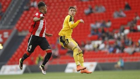 Álex Berenguer, en el partido de la temporada pasada en Segunda disputado en San Mamés ante el Bilbao Athletic.
