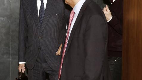 Torres Dulce y Manuel Aragón no apoyan reformar la Constitución sin consenso