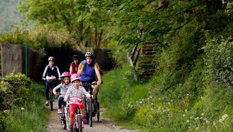 Un proyecto de 2,4 millones prevé unir las vías verdes de Bidasoa y Plazaola
