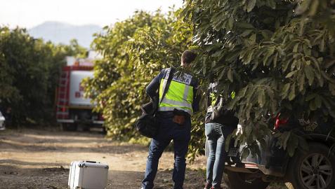 Fallecen dos personas en el accidente de una avioneta en Vélez-Málaga
