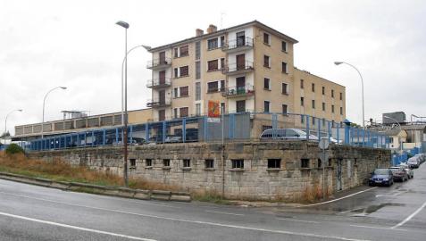 La Protectora S.A. se compromete a entregar al Ayuntamiento antes de final de año un plan para el desalojo de la parcela del matadero