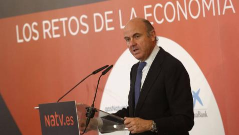 De Guindos dice que Navarra puede llegar al pleno empleo en un plazo