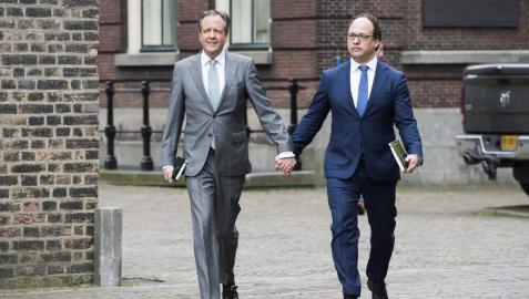 Holanda se da la mano contra la homofobia Holanda se da la mano contra la homofobia