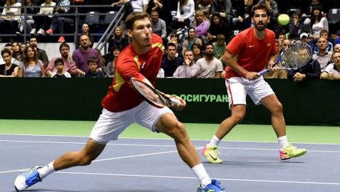 Serbia vence a España también en dobles y pasa a semifinales