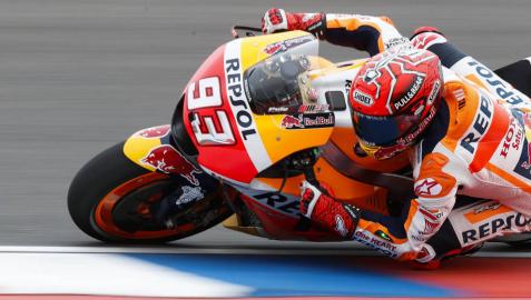 Márquez, pole de una insólita parrilla de Argentina