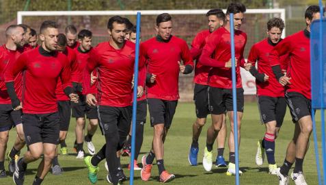 Steven o Márquez, centrales contra el Barça
