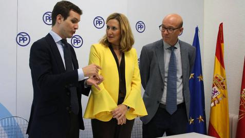 Casado pide en Pamplona un PSOE que ayude