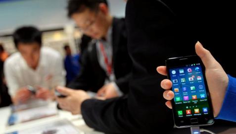 La CNC ha abierto expediente sancionador contra Telefónica, Vodafone y Orange