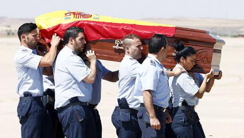 Llega a España el cuerpo de Ignacio Echeverría, que será enterrado este domingo