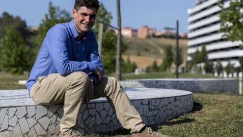 Luis Iturriría, el capitán del ascenso del Baztán Luis Iturriría, el capitán del ascenso del Baztán
