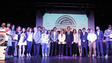 Imágenes del acto de entrega de los Premios Joven Empresario 2015, organizados por AJE Navarra en colaboración con DN Management.