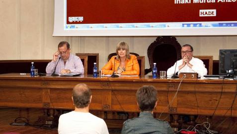 Ana Ollo destaca la colaboración en el aprendizaje de euskera en adultos