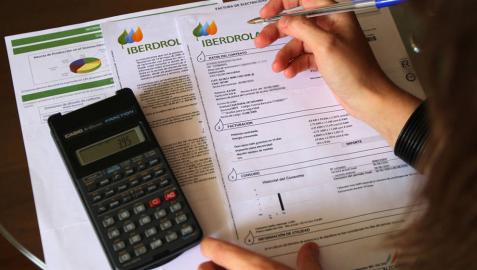 6.600 familias navarras tienen tarifas de luz a medida para evitar subidas de precio