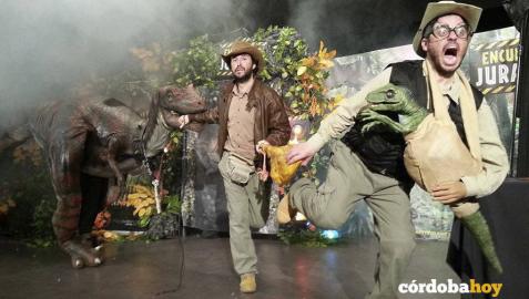 Los dinosaurios reviven en Pamplona en un espectáculo familiar en el Gayarre Los dinosaurios reviven en Pamplona en un espectáculo familiar en el Gayarre