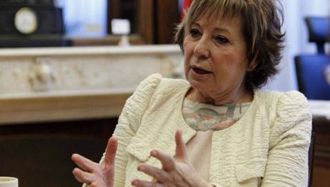La vicepresidenta del Congreso, Celia Villalobos, compara a Mas con Franco