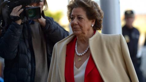 La senadora del PP y exalcaldesa de Valencia Rita Barberá, a su llegada a la Audiencia de Palma.