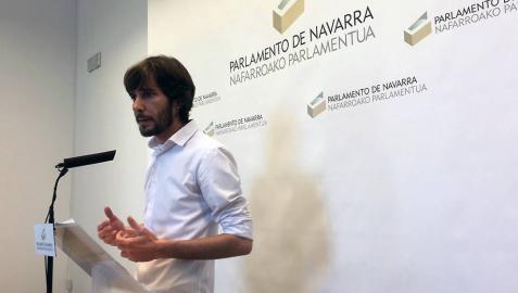 El Parlamento aplaza el cambio de portavoces de Podemos Navarra