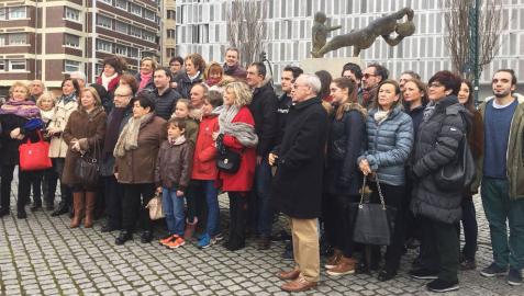 Concentración de la Asociación Navarra de Víctimas del Terrorismo en Pamplona