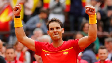 Nadal supera con contundencia a Kohlschreiber y empata la eliminatoria