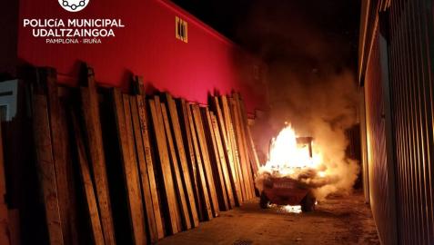 Investigan el incendio y las pintadas registradas en los corrales del Gas Investigan el incendio y las pintadas registradas en los corrales del Gas