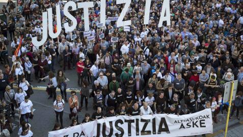 Miles de personas piden