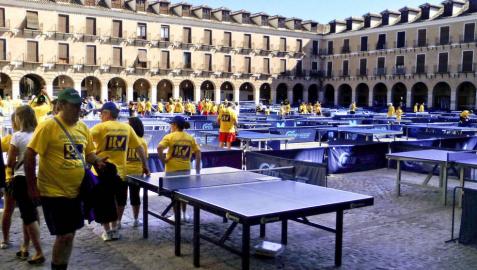 Ocaña bate el récord de jugadores de tenis de mesa simultáneos