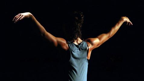 Sigue este miércoles el ciclo municipal de danza con el espectáculo 'Drei' Sigue este miércoles el ciclo municipal de danza con el espectáculo 'Drei'