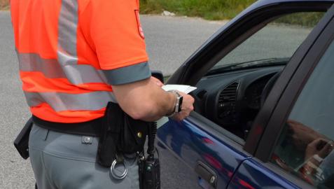 Denunciados 73 conductores en Navarra en una campaña de distracción al volante