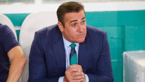 Sandoval (Córdoba), obligado a recomponer su defensa en El Sadar