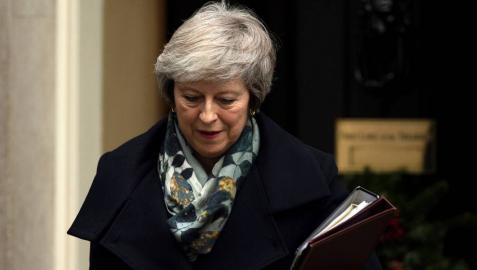 Theresa May reúne a su Gobierno para evaluar un 'brexit' sin acuerdo