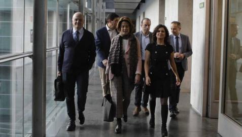 Yolanda Barcina, en la comisión de la CAN, niega responsabilidad personal directa en los procesos de fusión